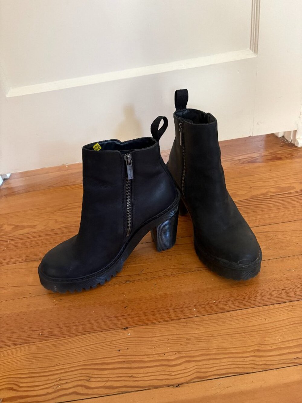Dr. Martens Magdalena Leather Platform Heeled Chelsea Boots | Women's Size 8